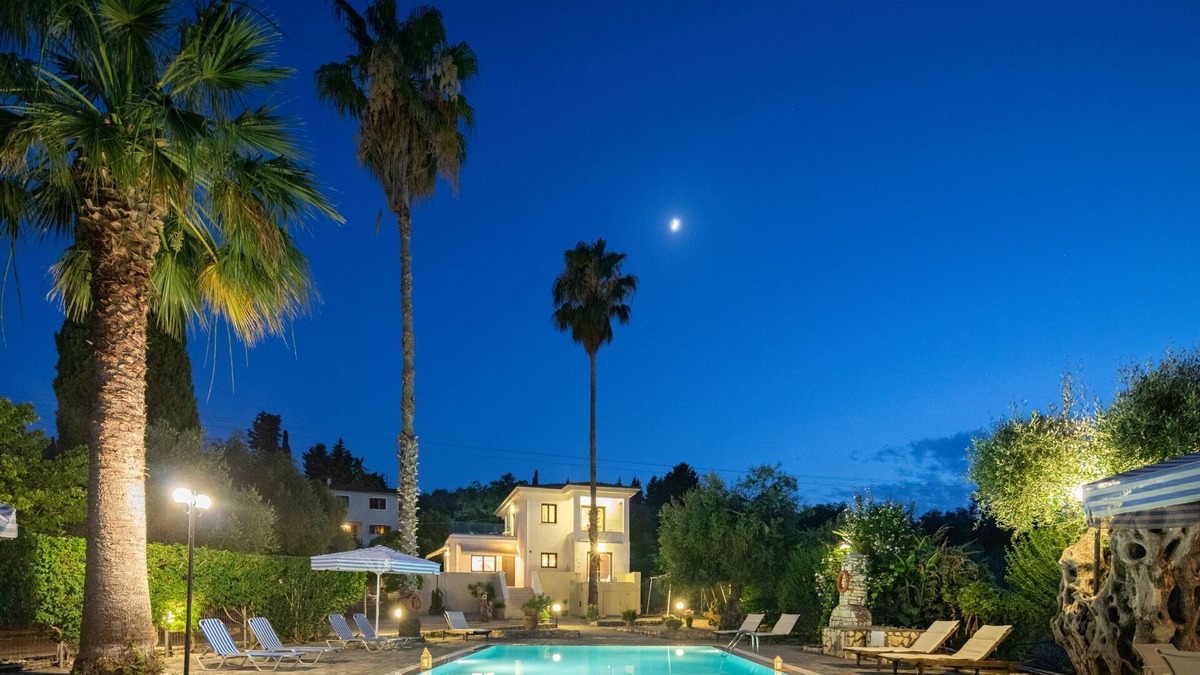Agios Spyridon Corfu Villa | Villa Lianolia: Huge pool, A/C, WiFi, near the beach