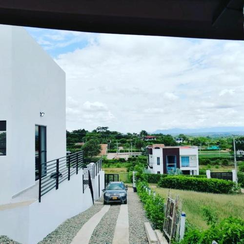 Melgar Villa | Villa lili, Carmen de Apicala condominio San Simon