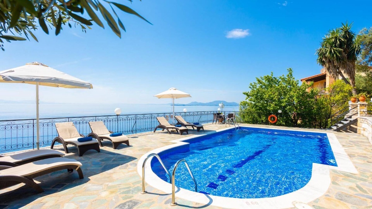 Nisaki Villa | Villa Lina - Five Bedroom Villa, Sleeps 10