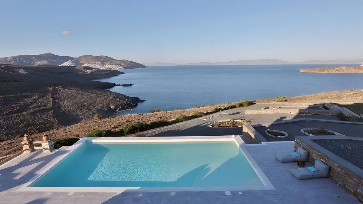 Azolimnos Villa | Villa 'Lina Syros' with Sea View, Wi-Fi and Air Conditioning