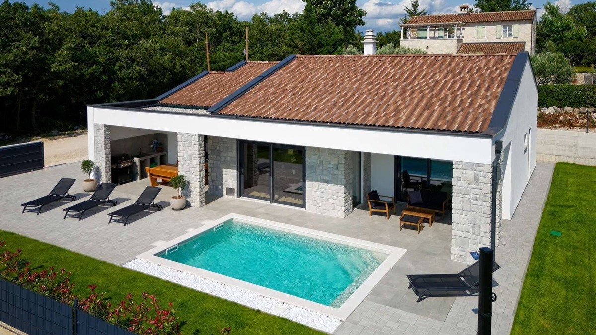 Bibali Villa | Villa Linda - 8 Personen, 3 Schlafzimmer, 3 Badezimmer, Grill, Privater Pool