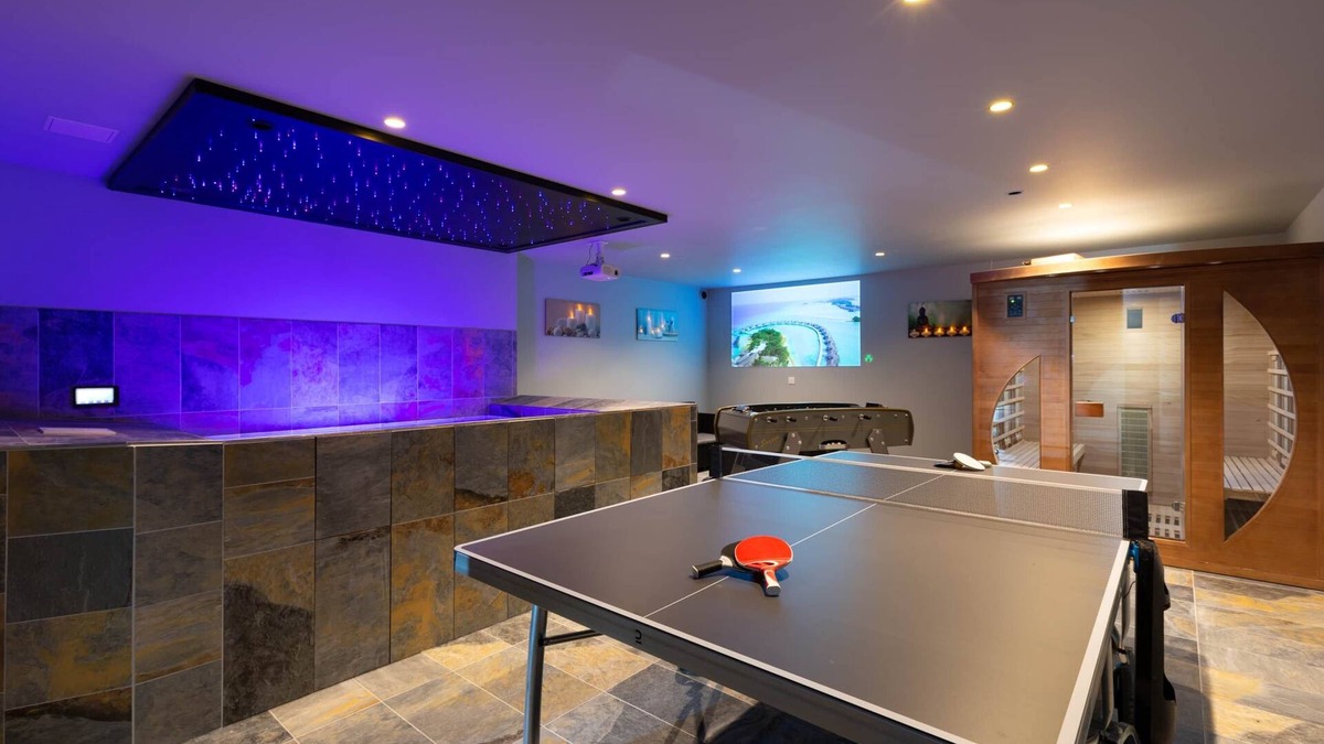 Ittenheim House | Villa Lion | Private SPA, Jacuzzi/Heated Pool