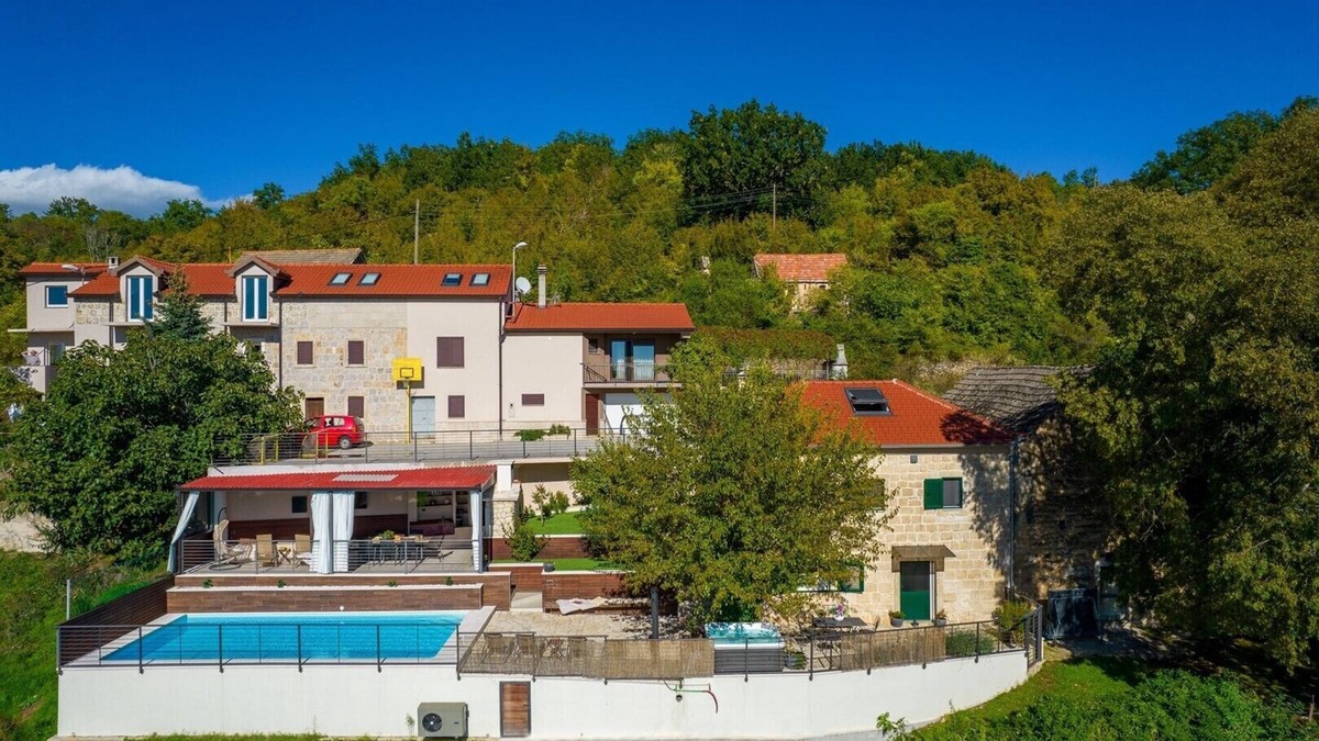 Sinj Villa | Villa Little Arya with heated pool, hot tub, and 4 bedrooms