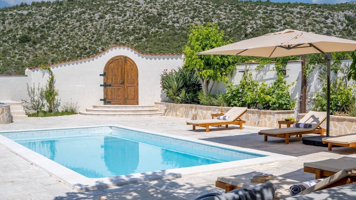 Marina Villa | Villa Little Paradise with a private pool, 4 bedrooms, 2 living areas, 3km from the beach in Marina