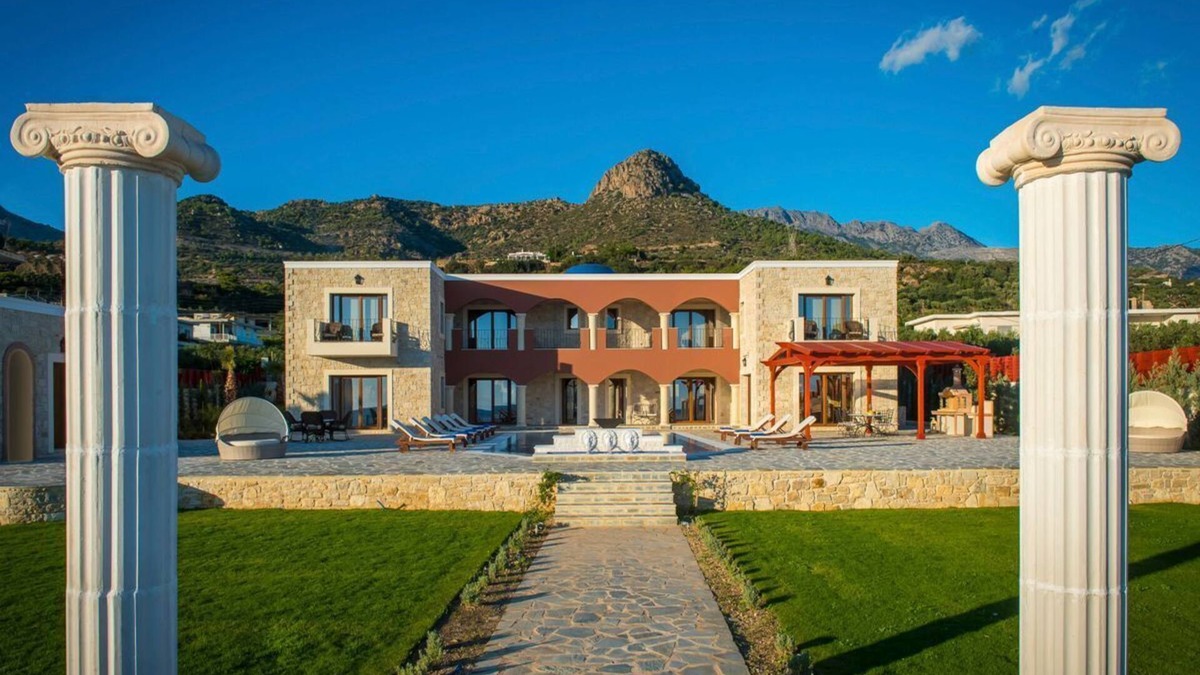 Ferma Villa | Villa Livadi - Eight Bedroom Villa, Sleeps 18
