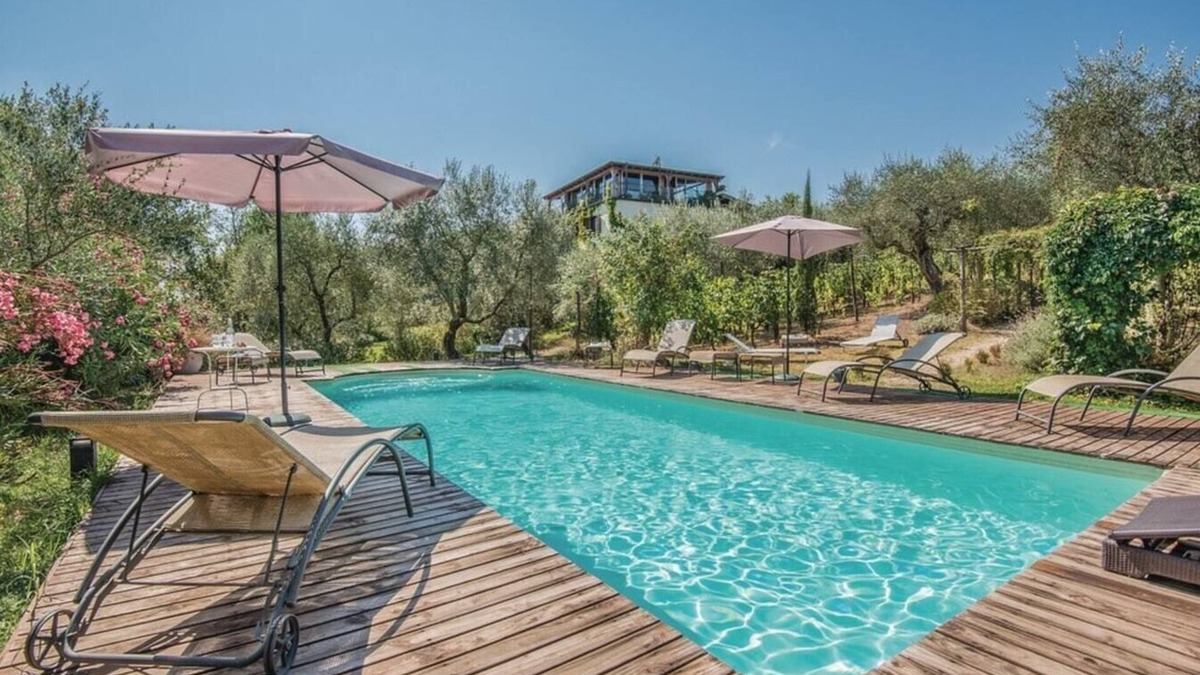 Vitorchiano Villa | Villa Lodovico - Independent farmhouse with pool