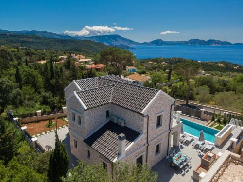 Tzamarelata Villa | Villa Loel