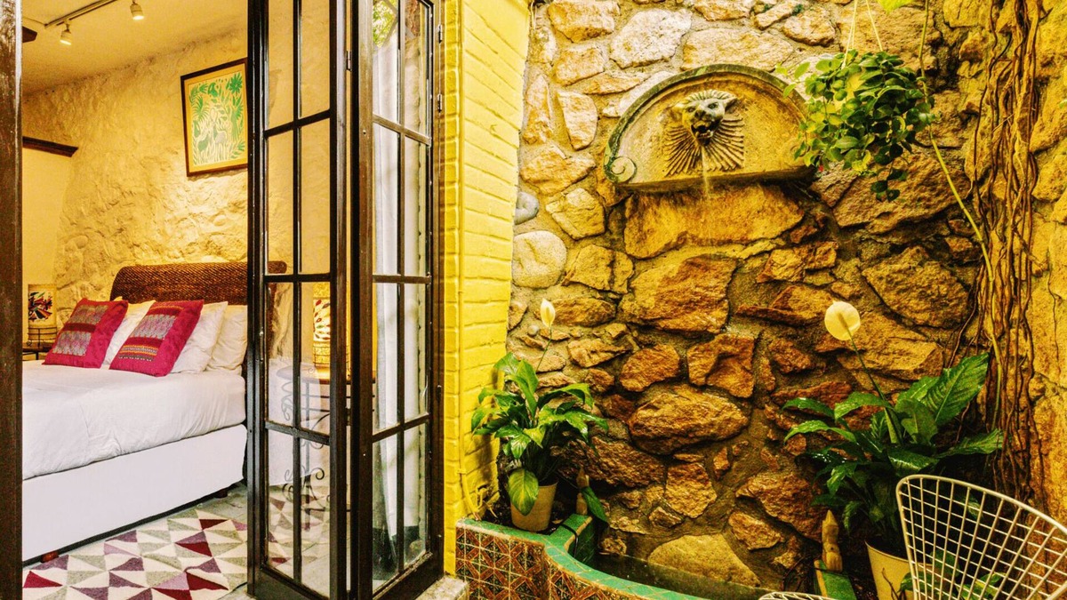 Romantic Zone Bed & Breakfast | Villa Lola - an Adults Only Bed & Breakfast