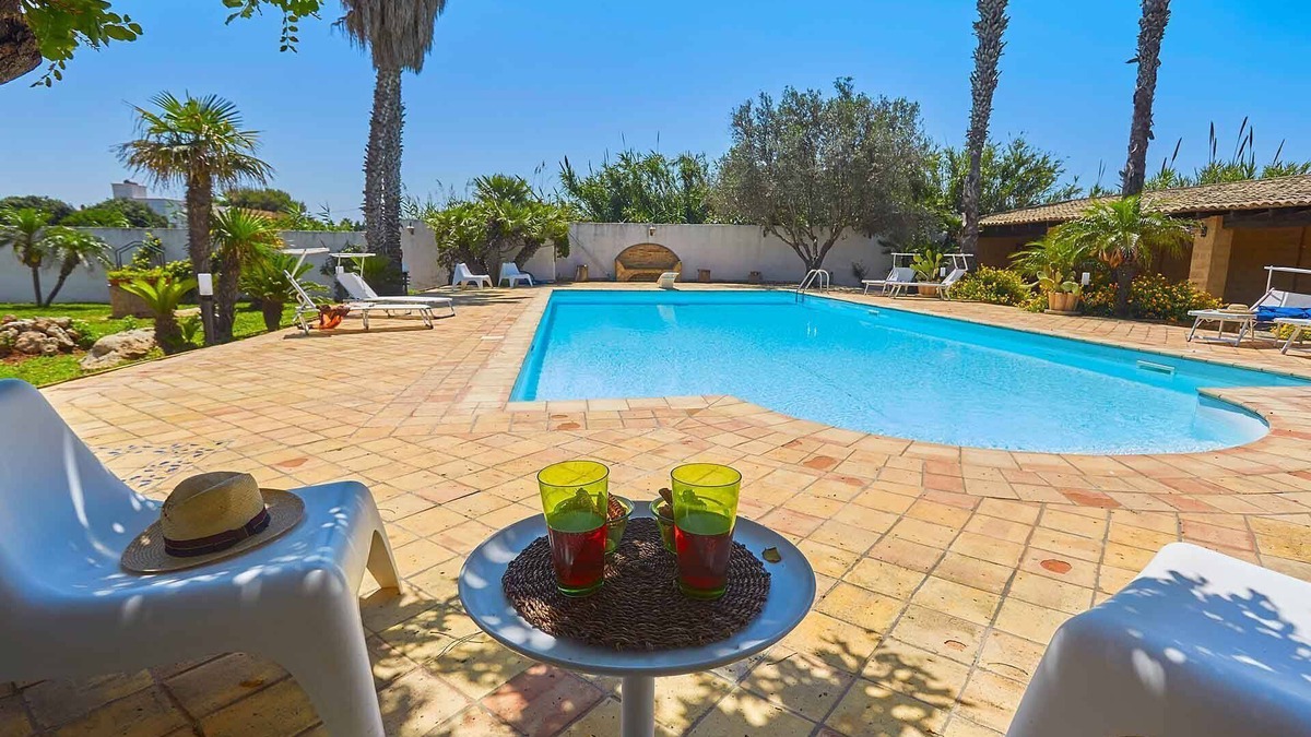 Marsala Villa | Villa Lory with enchanting private pool