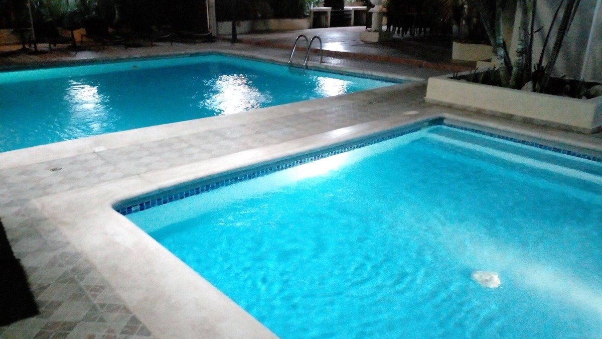 Bocacanasta Villa | Villa Los Almendros - 2 private pools & tennis & pickle ball