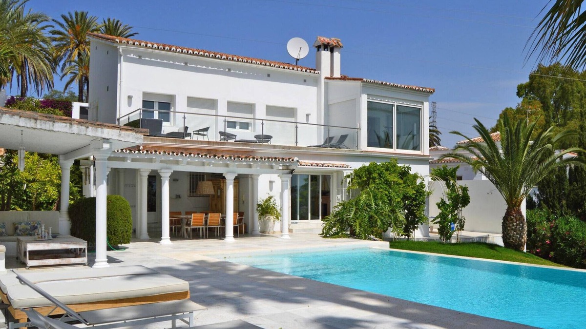 Nueva Andalucia Villa | Villa Los Lobos - family holiday rental villa in Nueva Andalucia Marbella