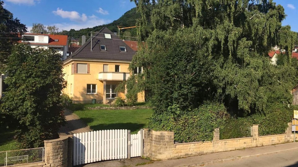 Gemarkung Oschingen Villa | Villa Lou vacation apartment with beautiful terrace at the foot of the Swabian Alb