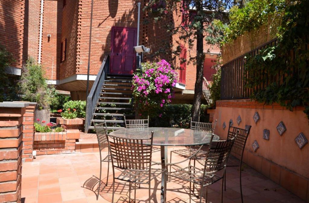 Aci Castello Apartment | Villa Louise by Holiday World