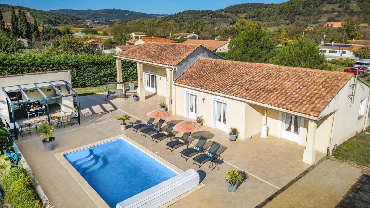 Loupia Villa | Villa Loupia by Villa Plus