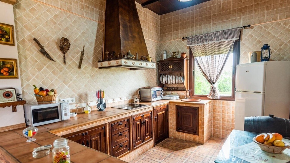 La Lantejuela Villa | Villa Lucrecia La Lantejuela by Ruralidays