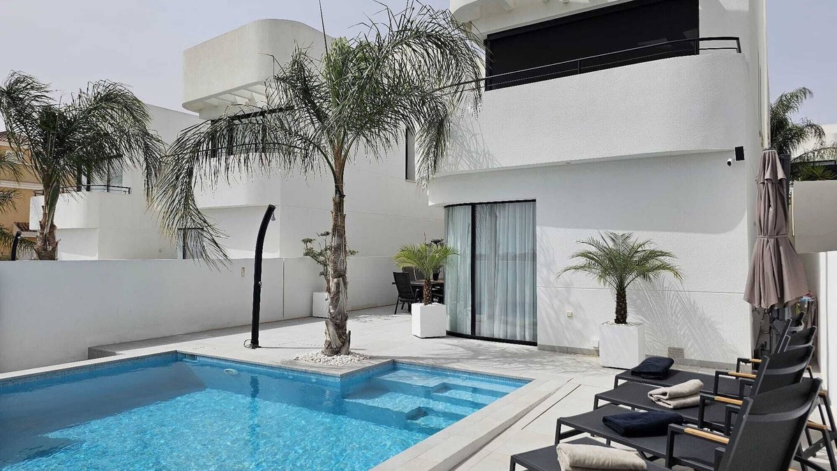 San Fulgencio Villa | Villa Luisa Alicante La Marina 3xbath 3x Bedroom Privatpool