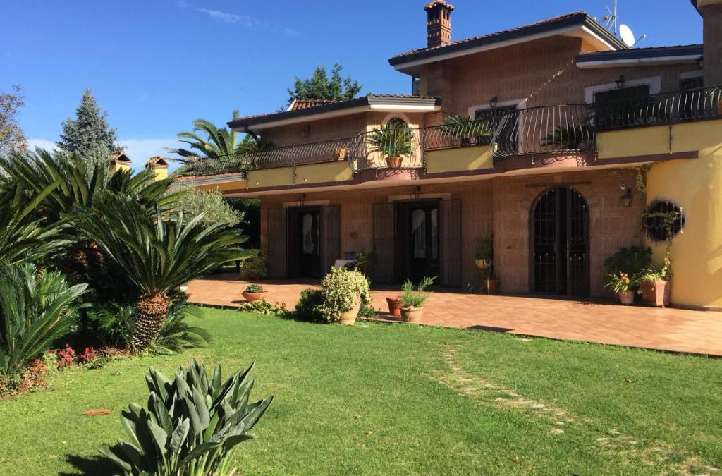 Montoro Bed & Breakfast | Villa Luisa