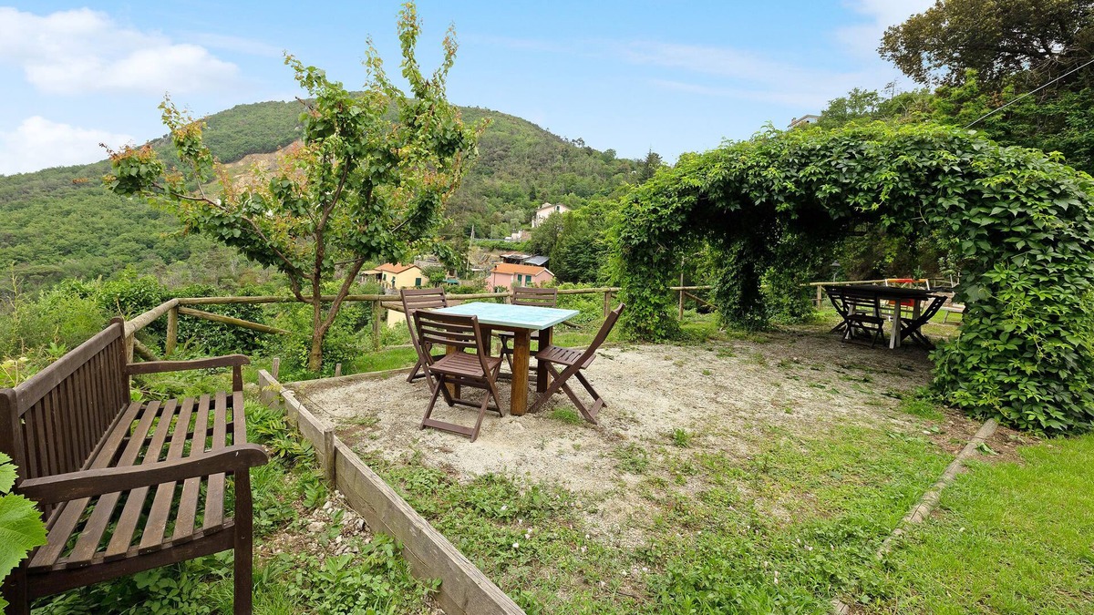 Vezzi Portio Villa | Villa 'Luisa' with Sea View, Shared Terrace and Wi-Fi