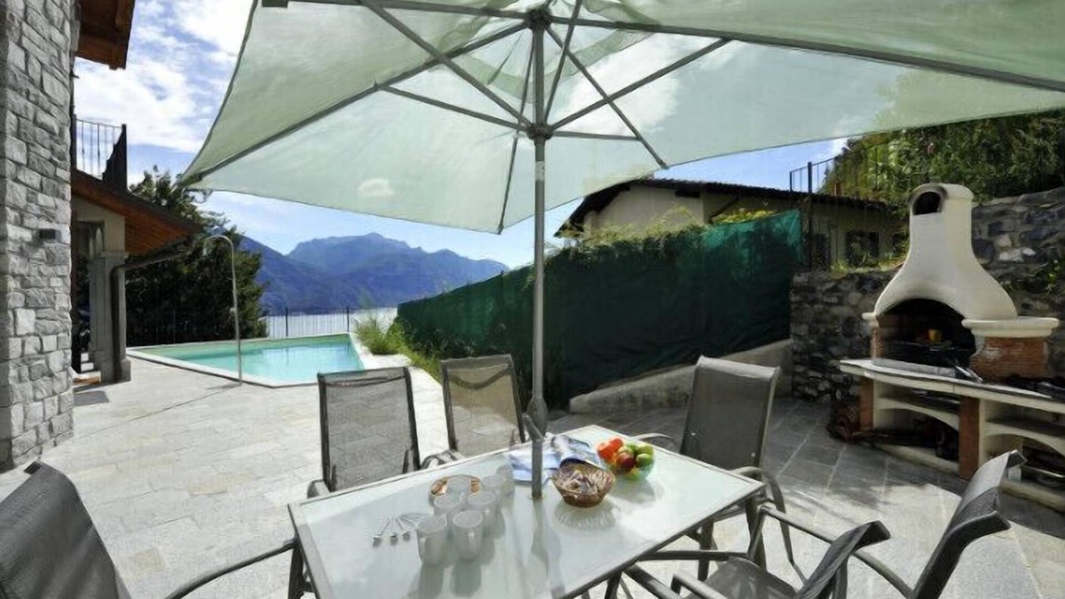 Naggio Villa | Villa Lumbini, Plesio, Italy