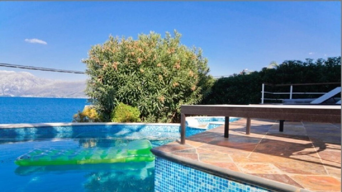 Krasici House | Villa Lustica, Krassici