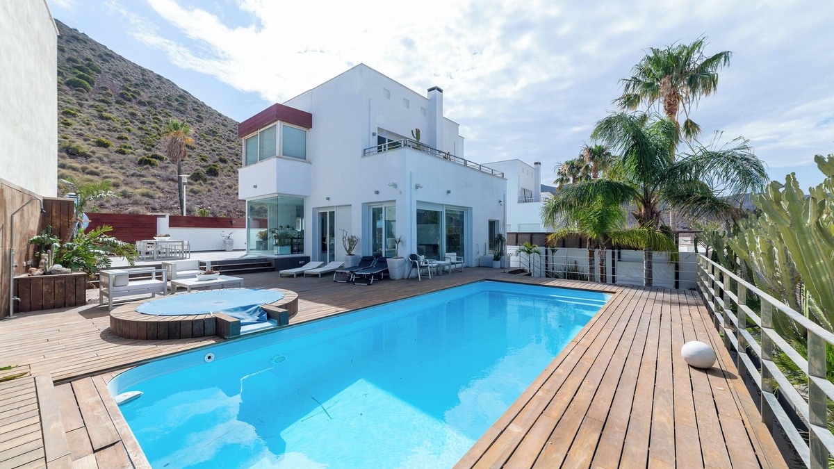 San Jose Villa | Villa 'Lux' with Sea Views, Wi-Fi and Air Conditioning