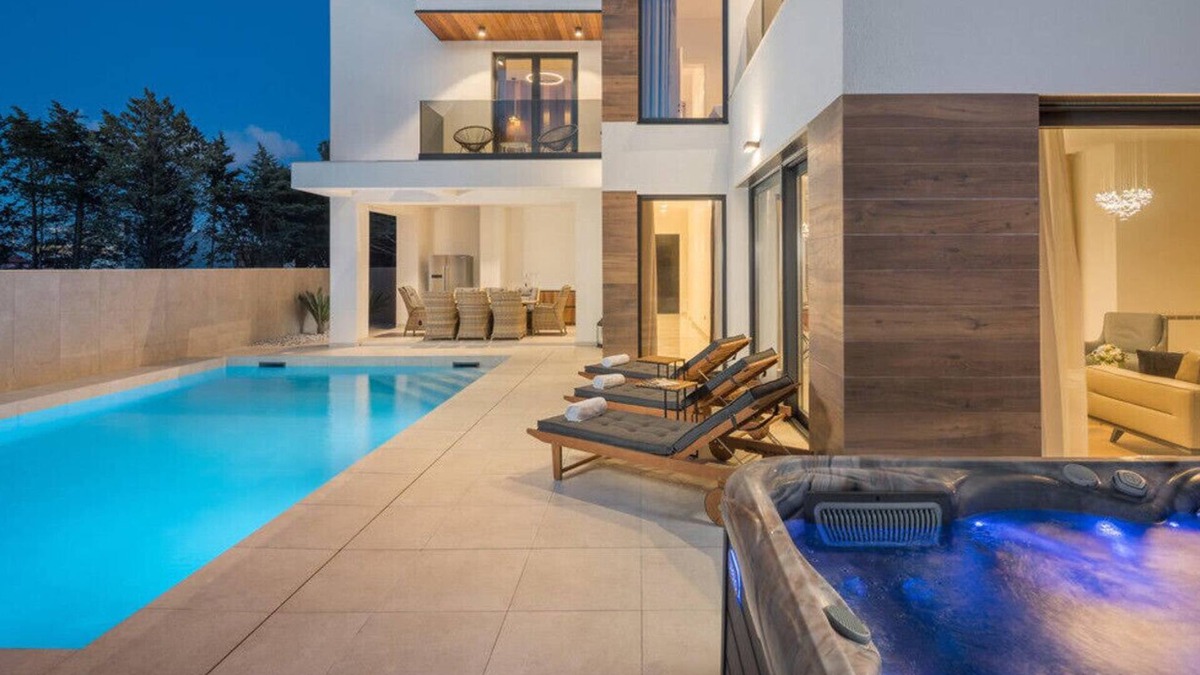 Petrovija Villa | Villa Luxor