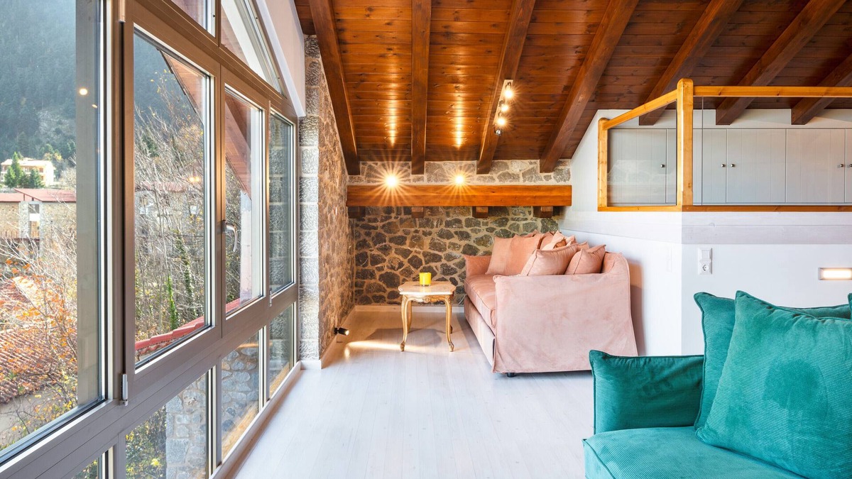 Eptalofos Villa | Villa 'M Z Happiness Chalet' with Mountain View, Wi-Fi and Air Conditioning