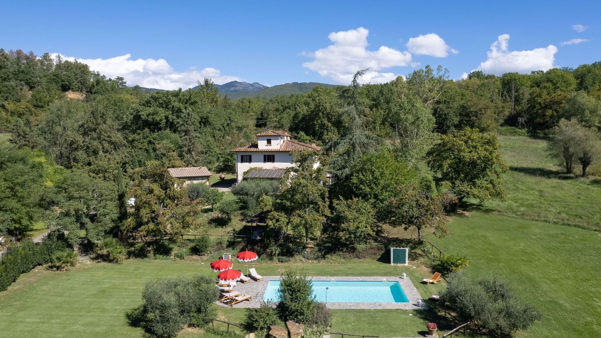 Terranuova Bracciolini Villa | VILLA MARINA, Private Villa in the Tuscan Countryside with Pool (Concierge service available)