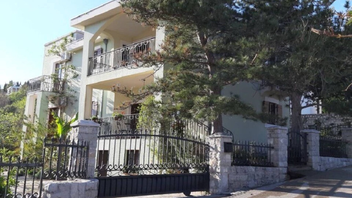 Sutomore House | Villa Maljevik,big modern house for big family