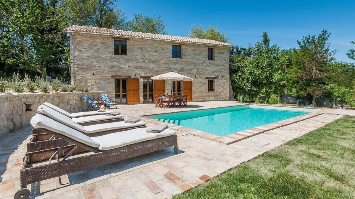 Massa Fermana Villa | Villa Malu 8 - Three Bedroom Villa, Sleeps 8