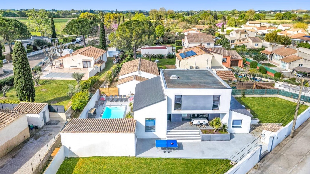 Le Cailar Villa | Villa Manade by Villa Plus
