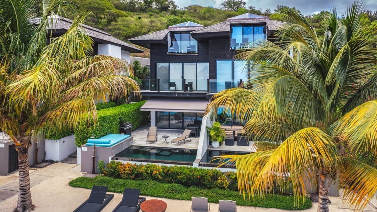 Fryes Beach Resort | Villa Manda - Three Bedroom Resort, Sleeps 6