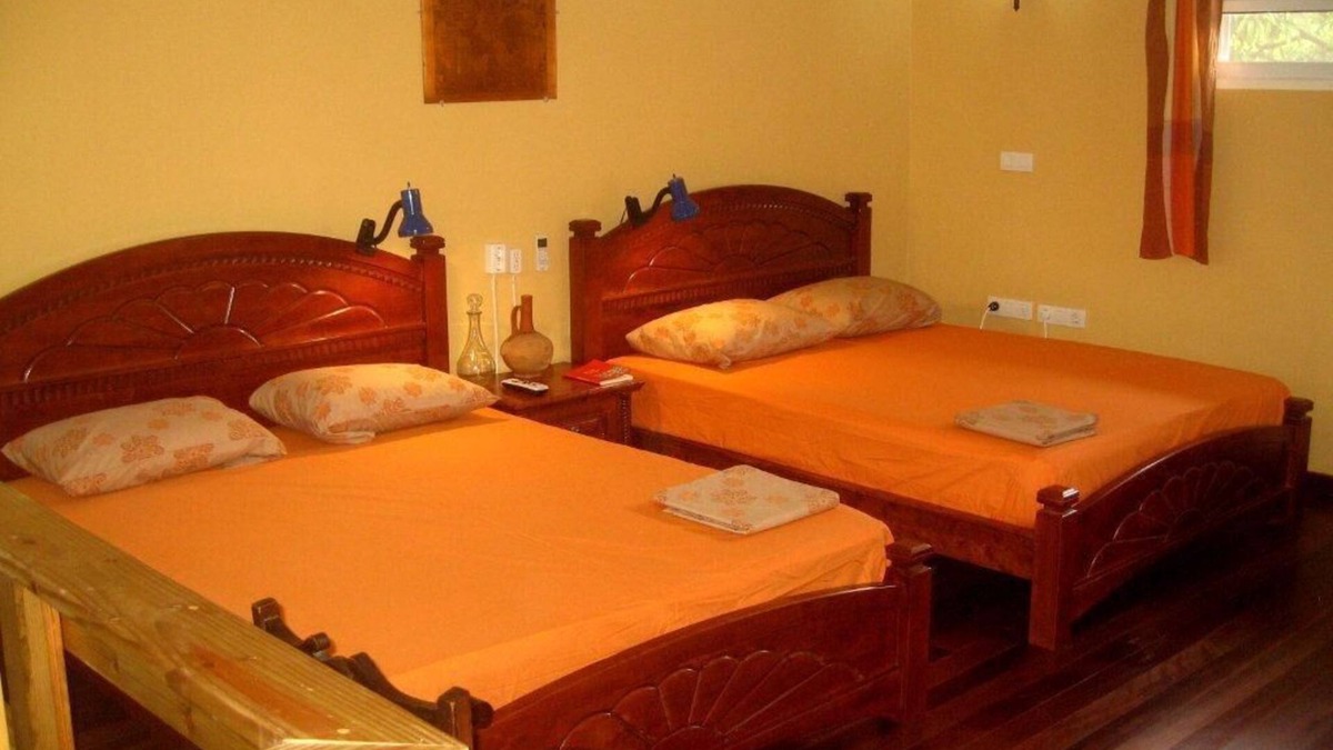 Willemstad House | Villa Mango Curacao holiday home
