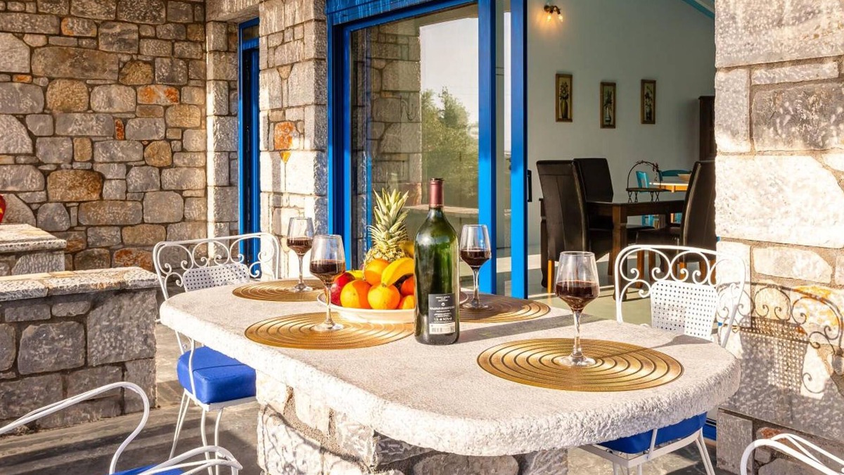 Riglia Villa | Villa 'Mani House' with Sea View, Wi-Fi and Air Conditioning