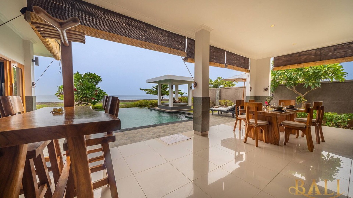 Kalisada Villa | Villa Manik Segara · Premium 3BR Ocean/beach front villa!
