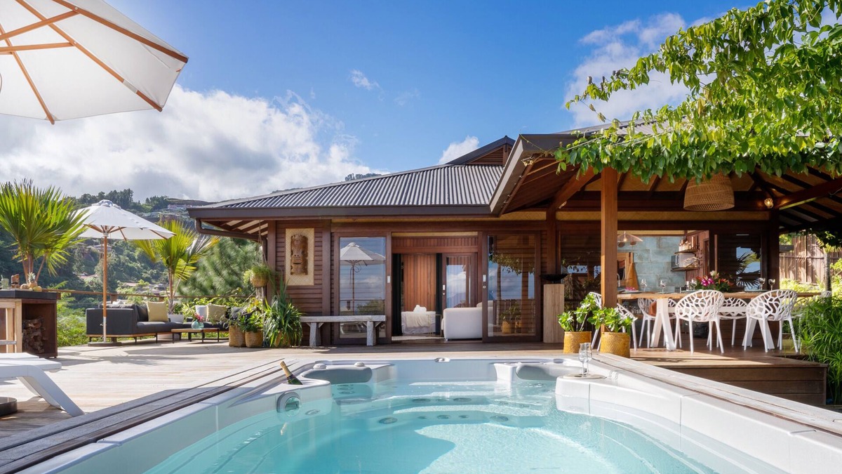 Punaauia Villa | Villa Manuiti luxury - private swim SPA - sea view