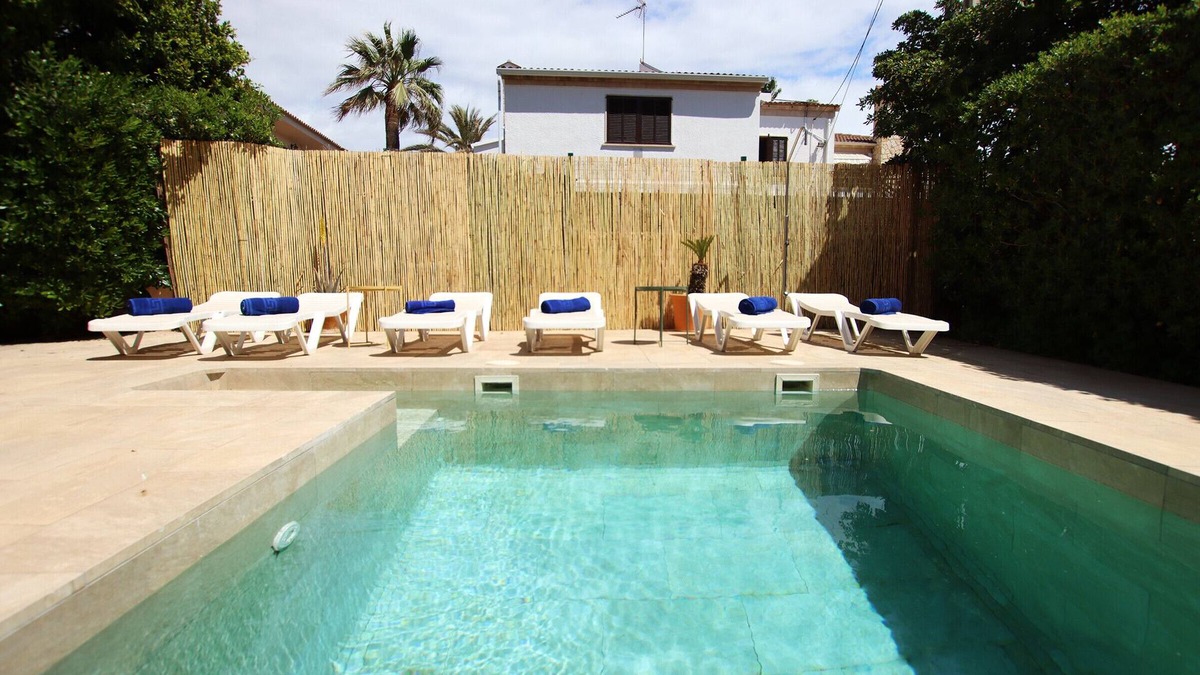Playa de Palma Ski Chalet | Villa Marbella in Playa de Palma 150m from the beach
