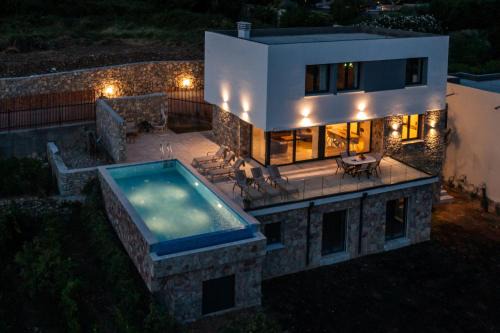 Rezevici Villa | Villa Mare