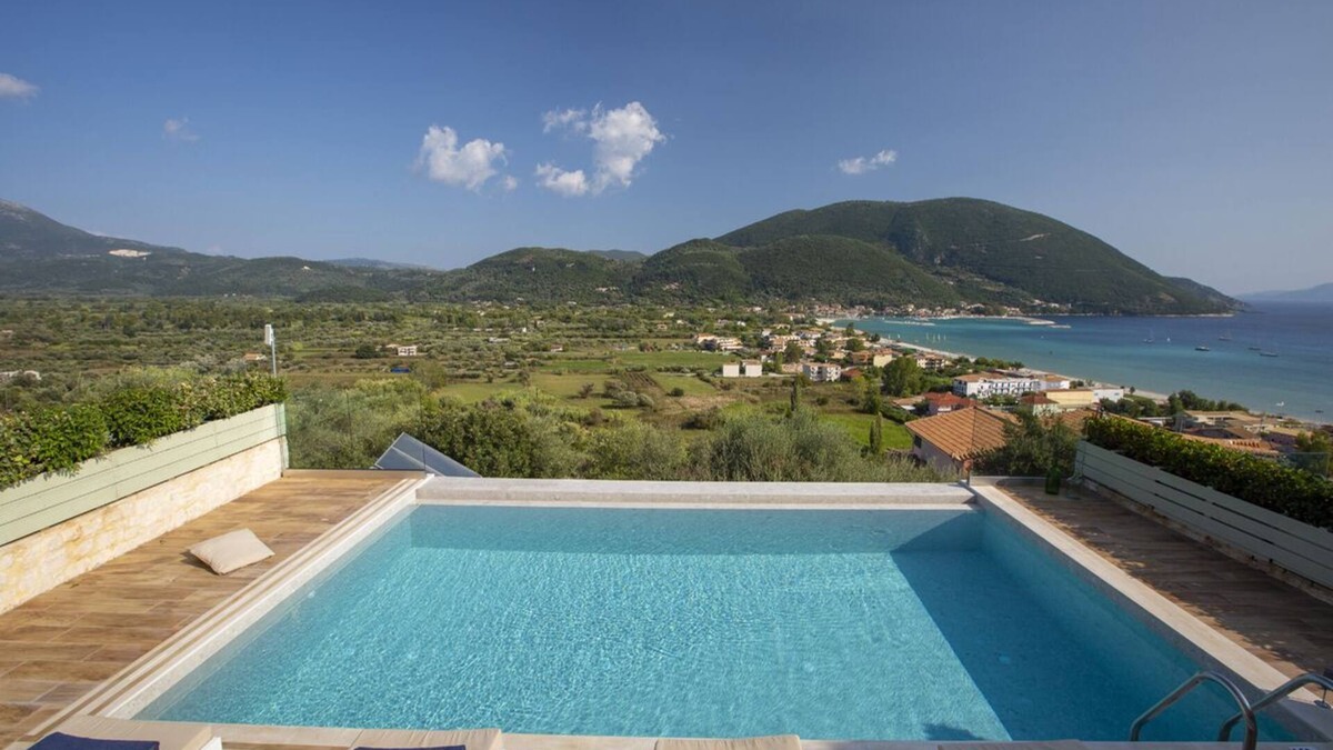 Vassiliki Villa | Villa Mare with Private Pool and Sea Views