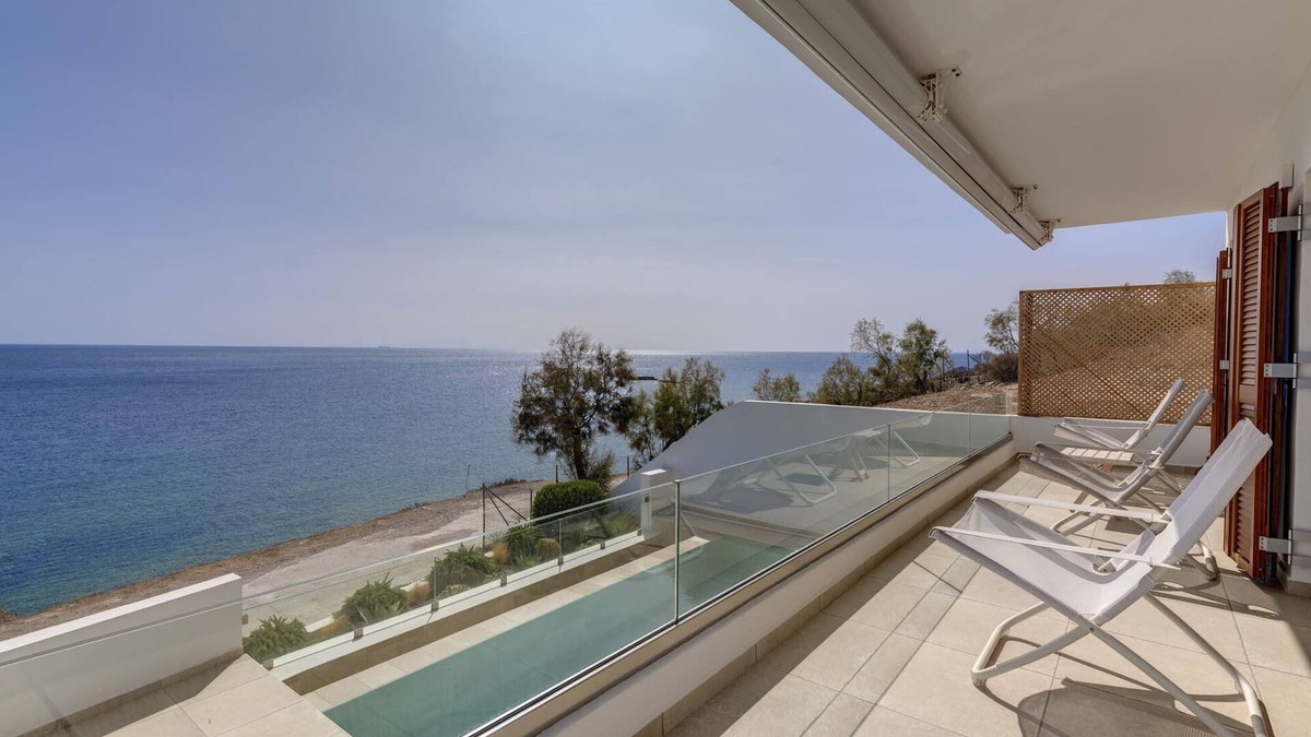 Syros House | Villa Marelia - Waterfront Villa in Syros