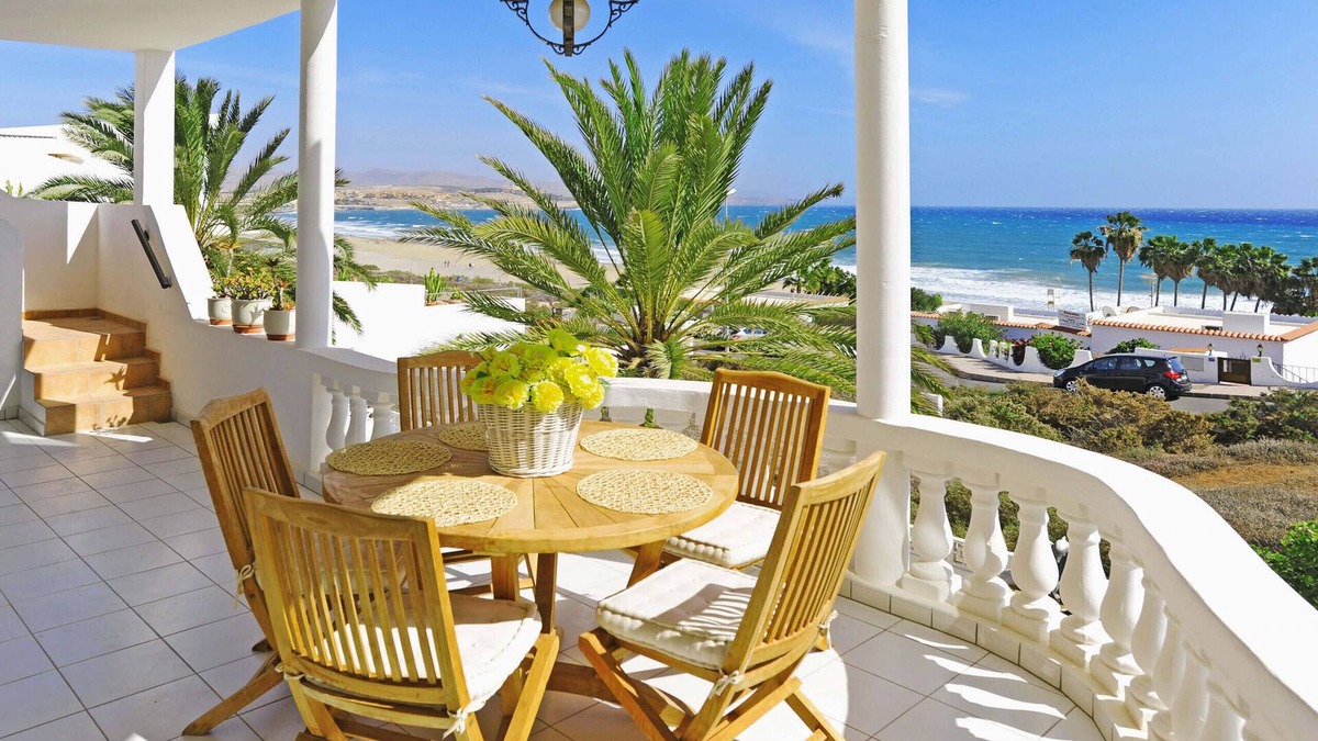 Bahia Calma Ski Chalet | Villa Marga