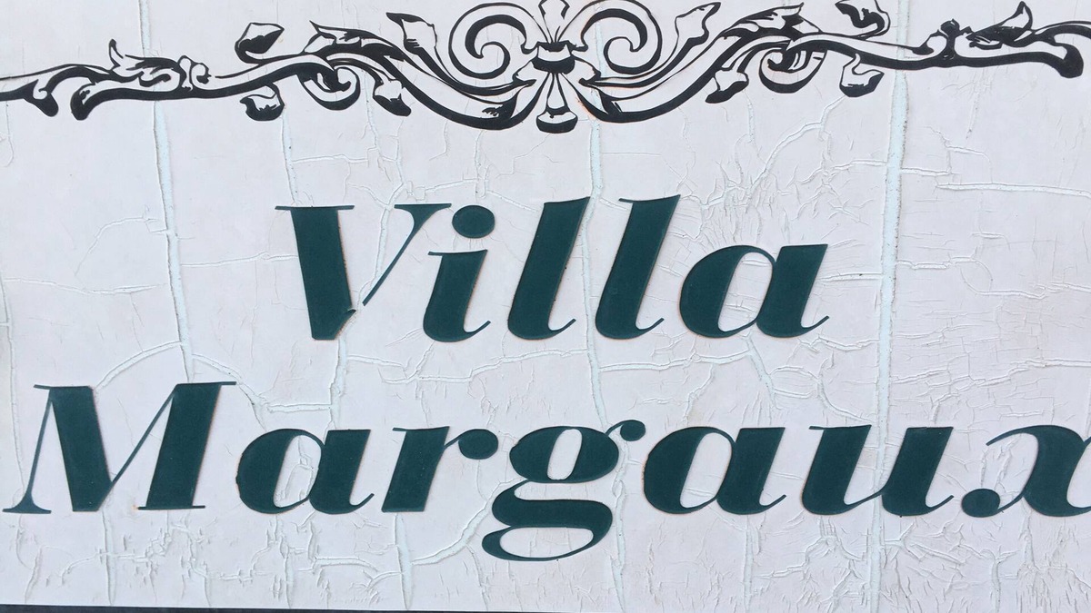 Propriano Villa | VILLA MARGAUX SEA AND MOUNTAIN VIEW HEATED SWIMMING POOL