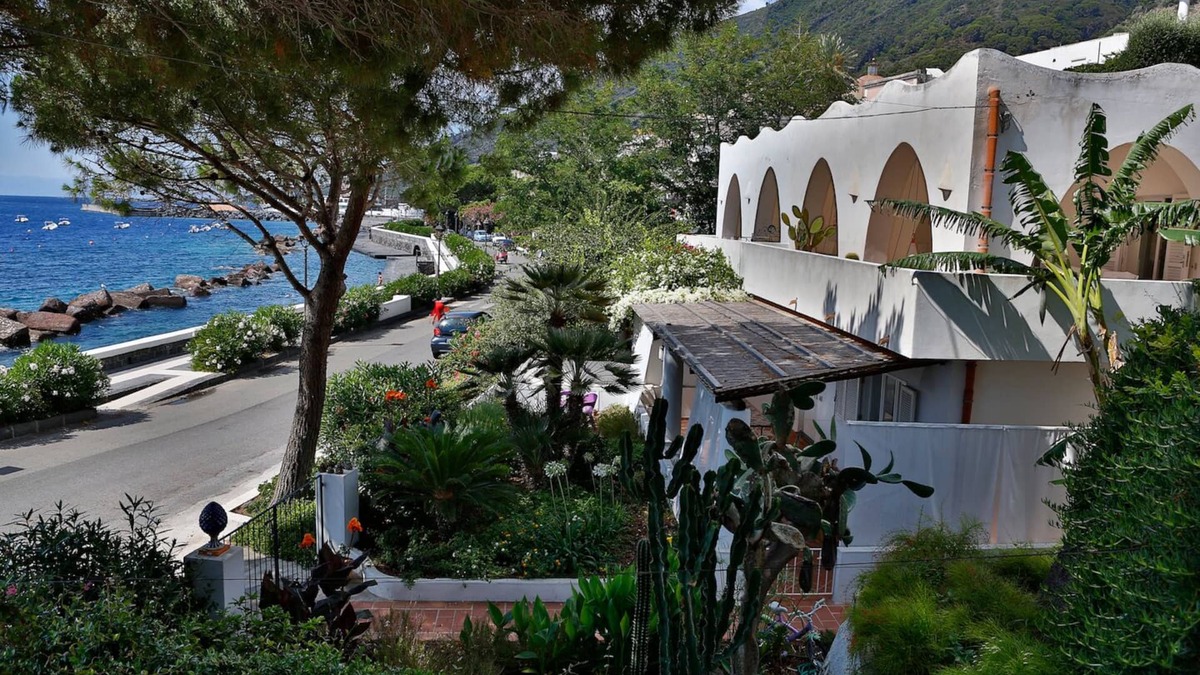 Santa Marina Salina Apartment | Villa Maria Terzita: ground floor