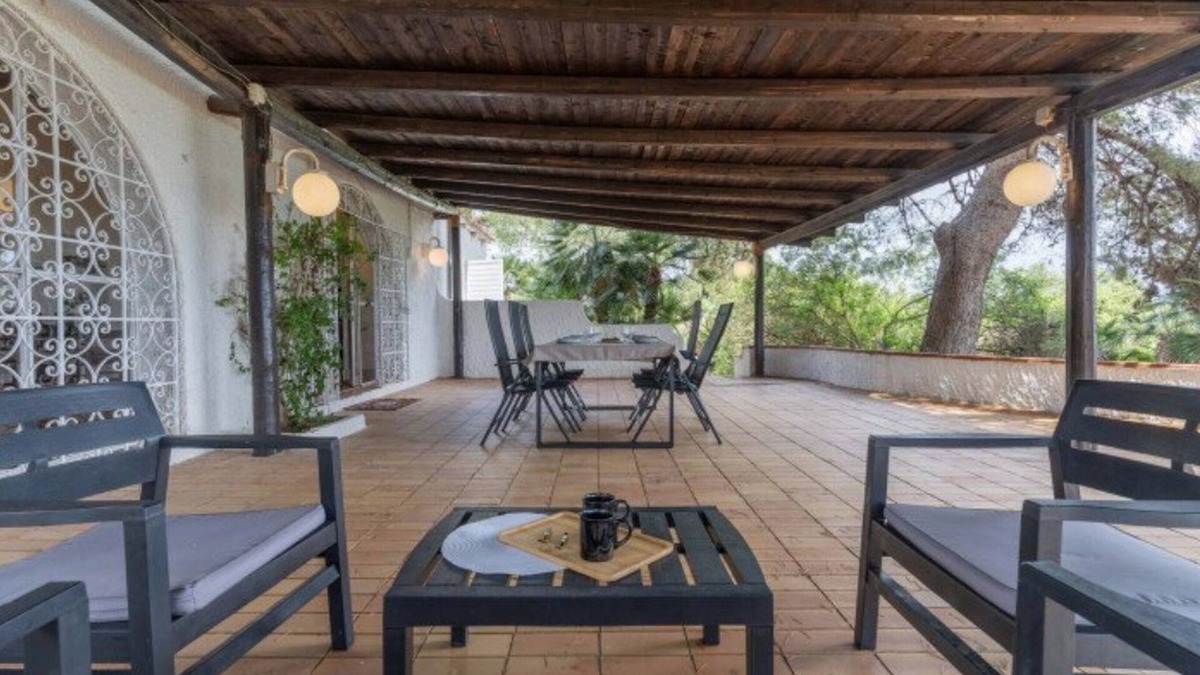 Alghero Villa | Villa Maria | 2 Bedrooms | Direct Sea Access | Furnished Porch with Dining Area | Alghero (Sassari) | Sardinia
