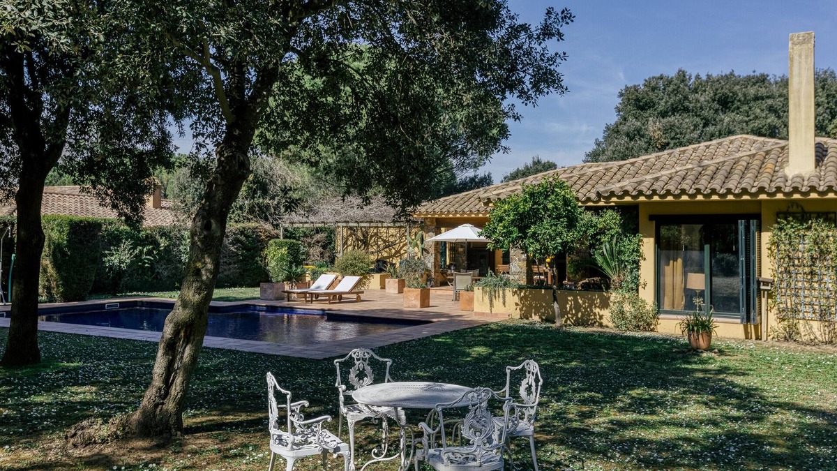 Navata Villa | Villa 'Maria' with Private Pool, Wi-Fi and Air Conditioning