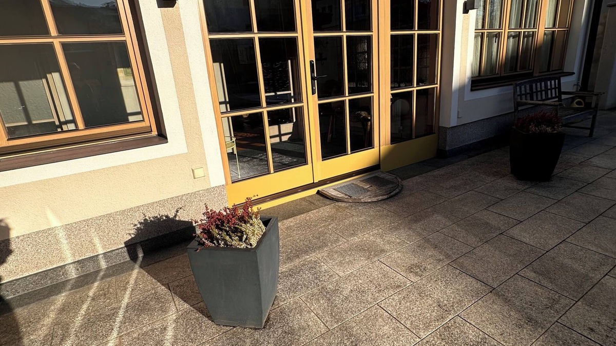 Fuegen Apartment | Villa Marianne - with a beautiful view of the mountains