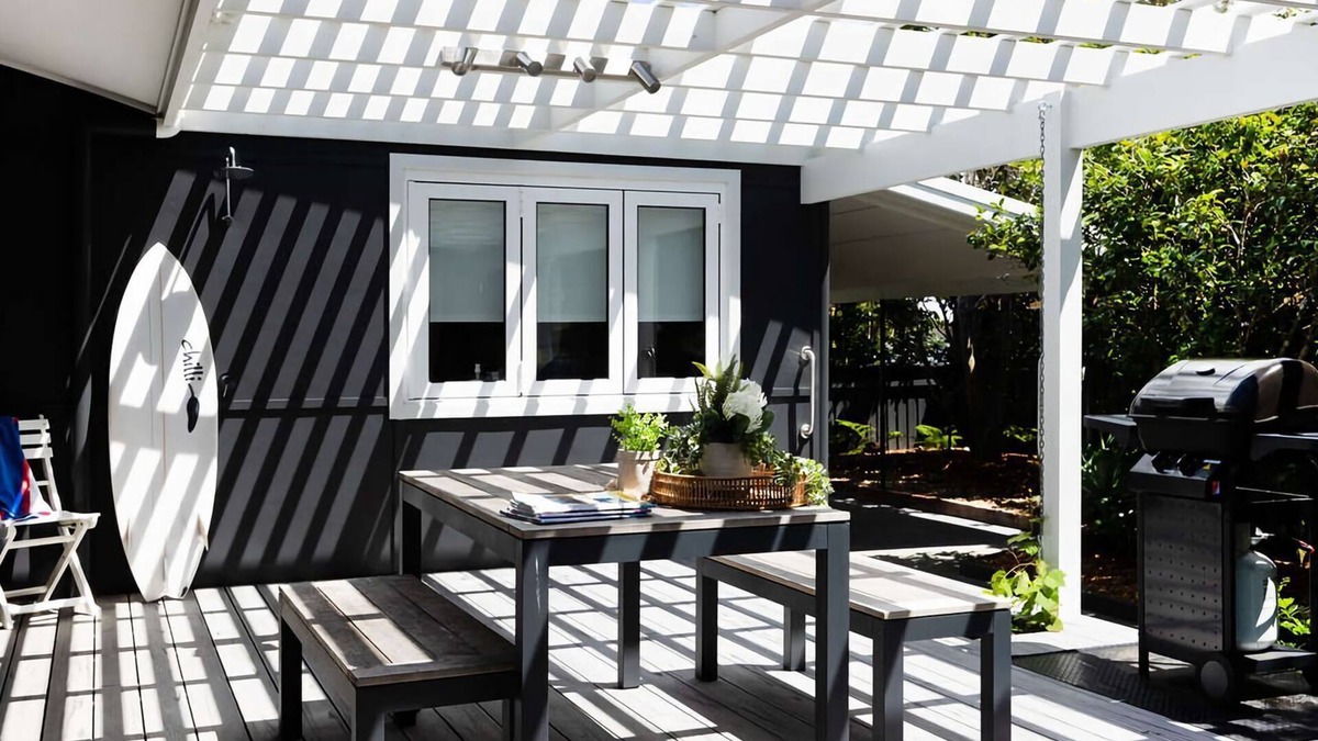 Narrawallee House | Villa Marie - This stunning, coastal, leafy home is guaranteed to impress!