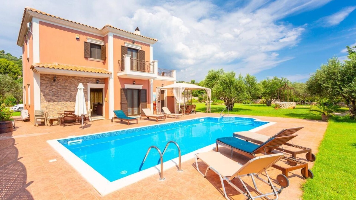Sarlata Villa | Villa Marina - Three Bedroom Villa, Sleeps 8