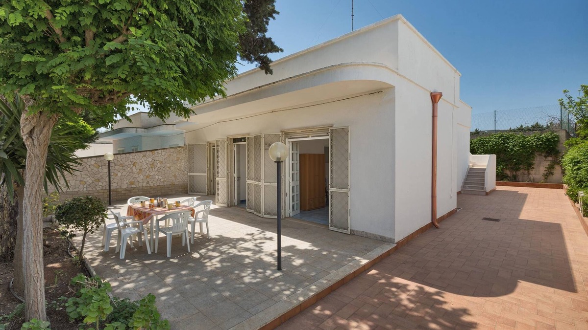 Torre Lapillo Apartment | Villa Marita by BarbarHouse