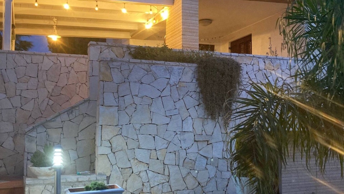 Bisceglie Villa | Villa MarLu a step away from a coast road of charm.